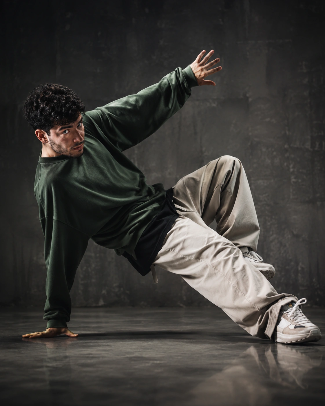 Deniz Arslan — Dancer